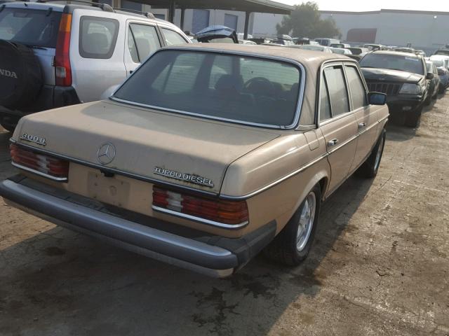 WDBAB33A4EA124891 - 1984 MERCEDES-BENZ 300 DT GOLD photo 4