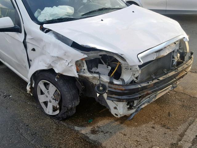 KL1TD56667B158312 - 2007 CHEVROLET AVEO BASE Ақ фото 9