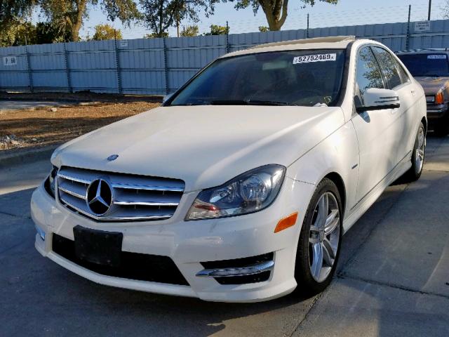 WDDGF4HB1CA631399 - 2012 MERCEDES-BENZ C 250 WHITE photo 2