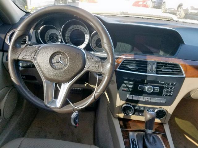 WDDGF4HB1CA631399 - 2012 MERCEDES-BENZ C 250 WHITE photo 9