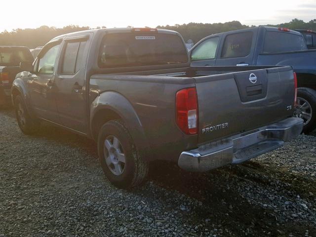 1N6AD07U86C424029 - 2006 NISSAN FRONTIER C GRAY photo 3