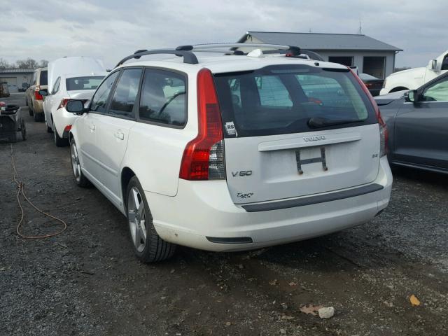 YV1MW382282382128 - 2008 VOLVO V50 2.4I WHITE photo 3