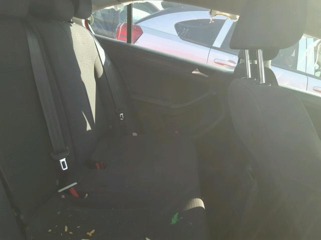 3VW2K7AJ7FM422210 - 2015 VOLKSWAGEN JETTA BASE RED photo 6