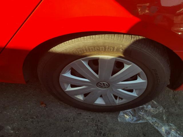 3VW2K7AJ7FM422210 - 2015 VOLKSWAGEN JETTA BASE RED photo 9