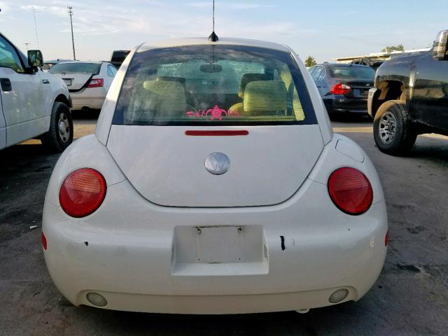 3VWCK31C05M414706 - 2005 VOLKSWAGEN NEW BEETLE 白色 照片 9