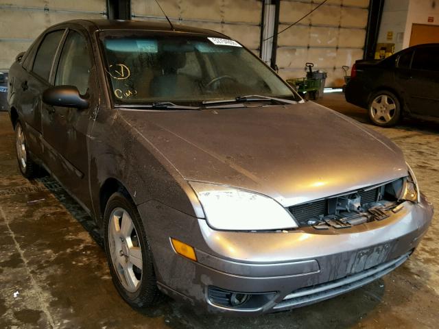 1FAFP34N37W306054 - 2007 FORD FOCUS ZX4 GRAY photo 1