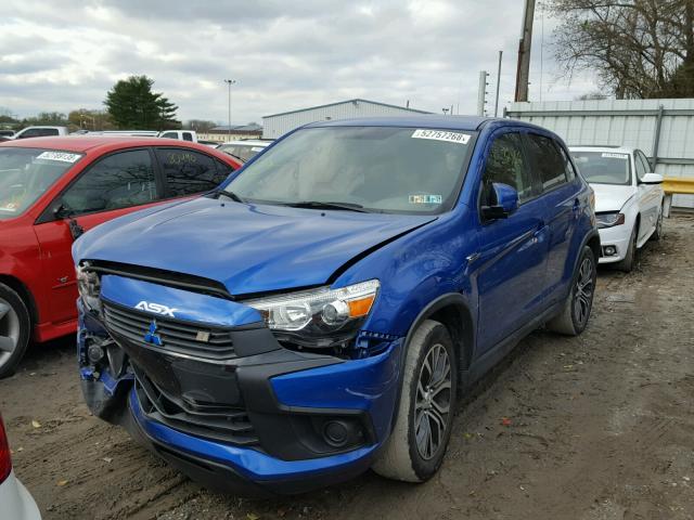 JA4AR3AU8HZ011519 - 2017 MITSUBISHI OUTLANDER BLUE photo 2