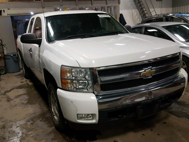 1GCEC19068Z217890 - 2008 CHEVROLET SILVERADO WHITE photo 1