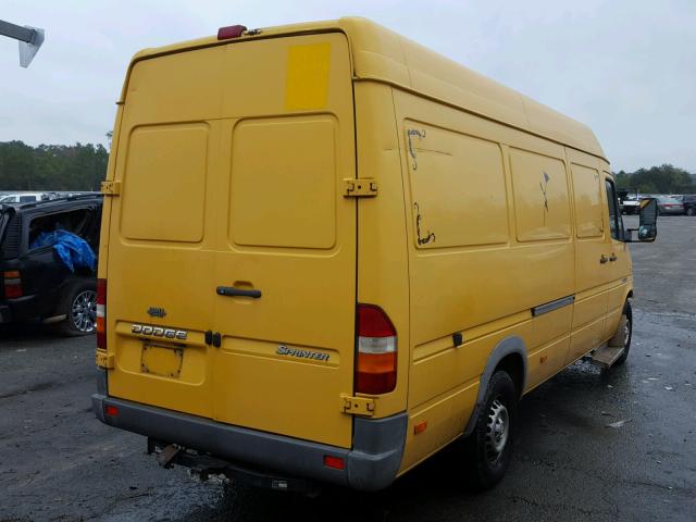 WD0PD744555857053 - 2005 DODGE SPRINTER 2 YELLOW photo 4