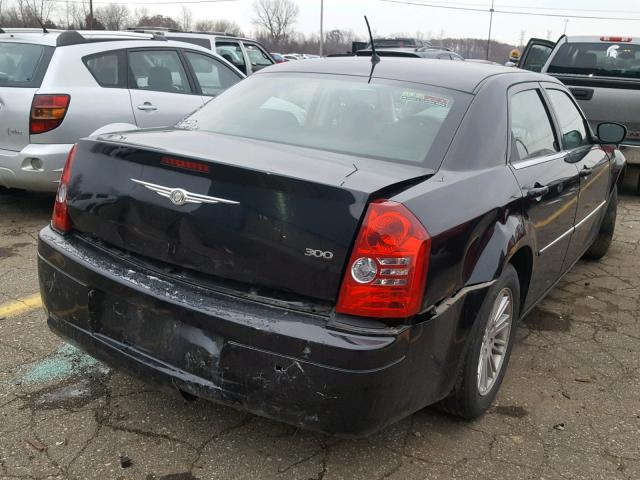 2C3LA43R78H312503 - 2008 CHRYSLER 300 LX BLACK photo 4