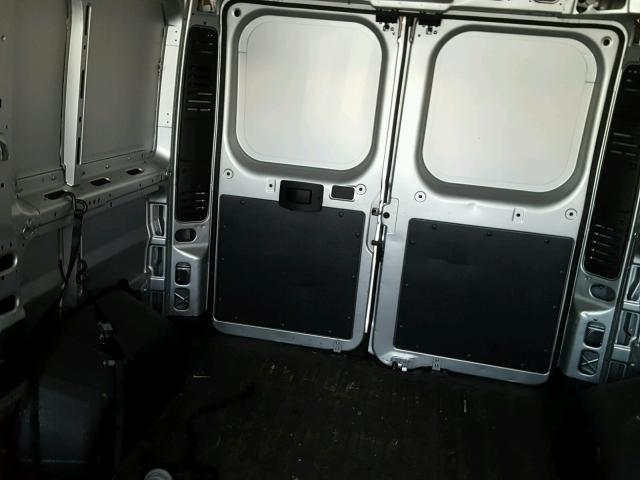 3C6TRVNG0JE122718 - 2018 RAM PROMASTER 银色 照片 9