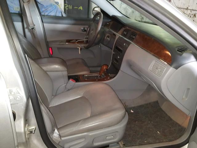 2G4WD562951256049 - 2005 BUICK LACROSSE C SILVER photo 5