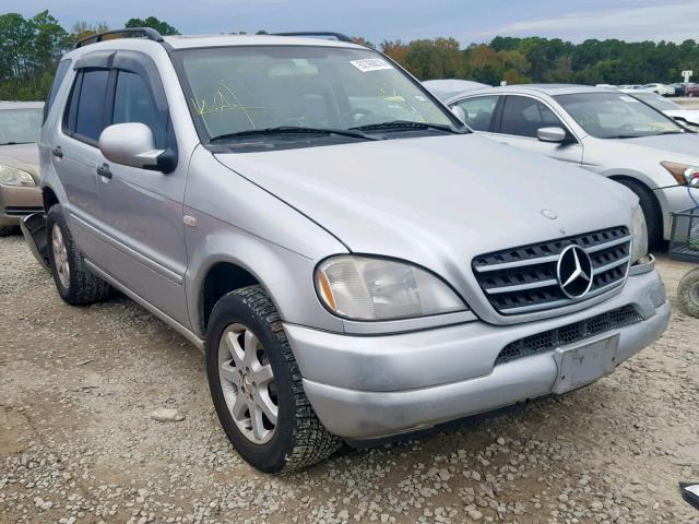 4JGAB72E2YA218961 - 2000 MERCEDES-BENZ ML 430 SILVER photo 1