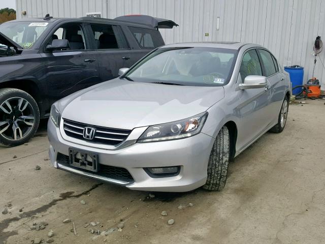 1HGCR3F89EA026455 - 2014 HONDA ACCORD EXL SILVER photo 2