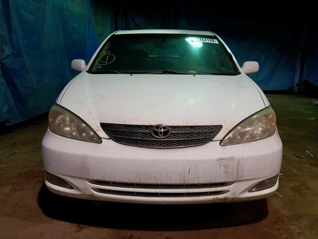 4T1BE30K73U239664 - 2003 TOYOTA CAMRY LE WHITE photo 9