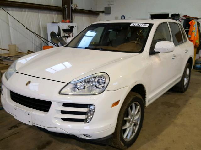 WP1AA2AP3ALA08455 - 2010 PORSCHE CAYENNE WHITE photo 2