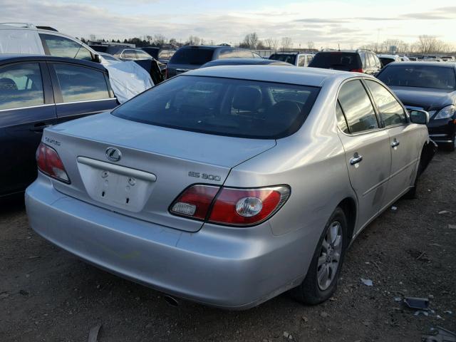 JTHBF30G225016033 - 2002 LEXUS ES 300 SILVER photo 4