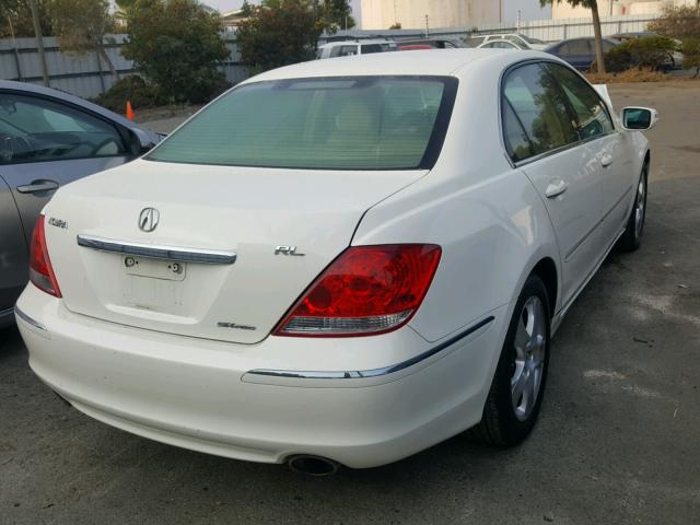 JH4KB16647C004564 - 2007 ACURA RL WHITE photo 4