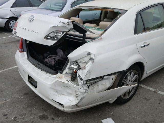 4T1BK36B68U269164 - 2008 TOYOTA AVALON WHITE photo 9