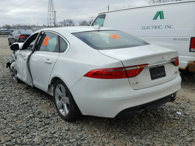 SAJBS4FXXJCY69964 - 2018 JAGUAR XF BASE WHITE photo 3