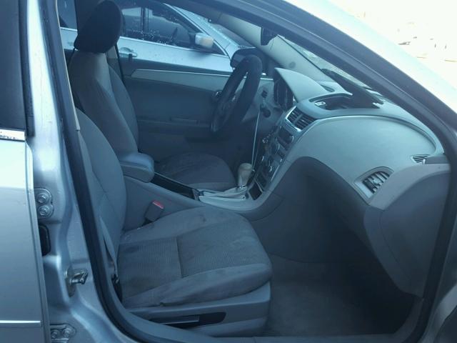 1G1ZC5EU8CF295379 - 2012 CHEVROLET MALIBU 1LT SILVER photo 5