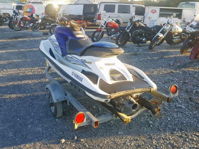 YAMA3419E404 - 2004 YAMAHA WAVERUNNER WHITE photo 3