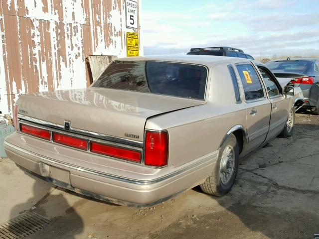 1LNLM81W2VY755187 - 1997 LINCOLN TOWN CAR E TAN photo 4