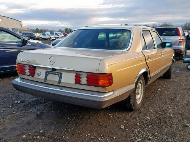 WDBCA32A4EA054466 - 1984 MERCEDES-BENZ 380 SE TAN photo 4