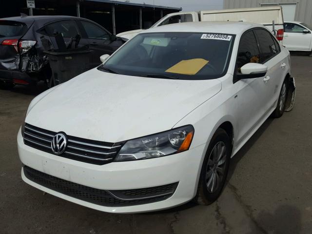 1VWAP7A36DC141626 - 2013 VOLKSWAGEN PASSAT S WHITE photo 2