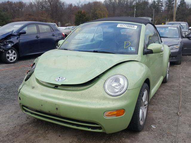 3VWBM31Y45M370260 - 2005 VOLKSWAGEN NEW BEETLE GREEN photo 2