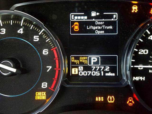 JF2SJAJC9HH506025 - 2017 SUBARU FORESTER 2 SILVER photo 8