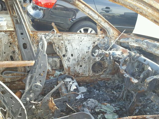 2HGES15163H501743 - 2003 HONDA CIVIC DX BURN photo 5