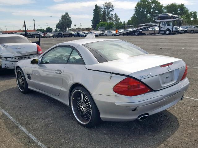 WDBSK75F04F080443 - 2004 MERCEDES-BENZ SL 500 SILVER photo 3