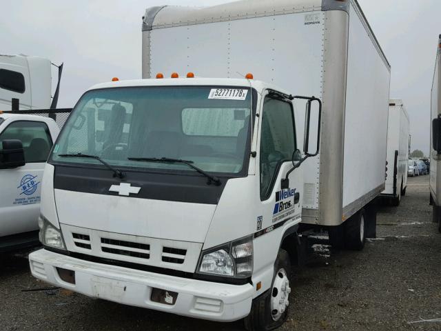 J8BC4B16277002986 - 2007 CHEVROLET 4500 W4504 WHITE photo 2