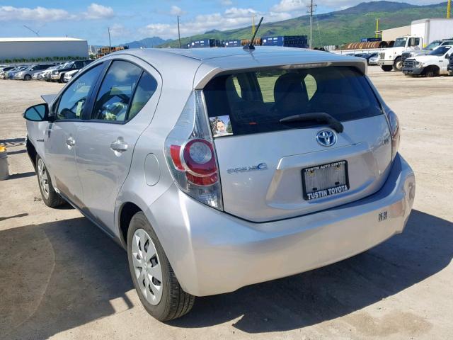 JTDKDTB30E1569437 - 2014 TOYOTA PRIUS C SILVER photo 3