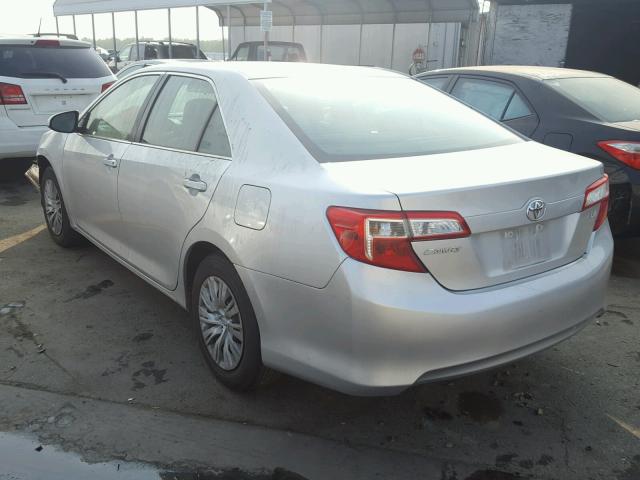 4T1BF1FK2CU587185 - 2012 TOYOTA CAMRY SILVER photo 3