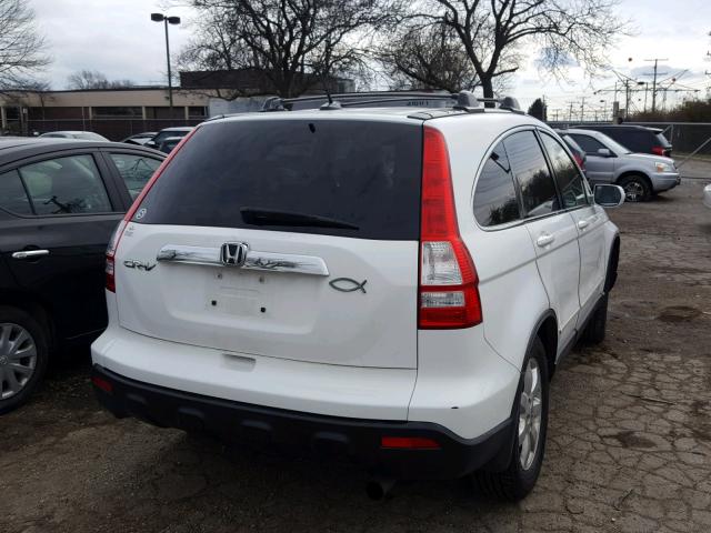 JHLRE38708C025943 - 2008 HONDA CR-V EXL WHITE photo 4