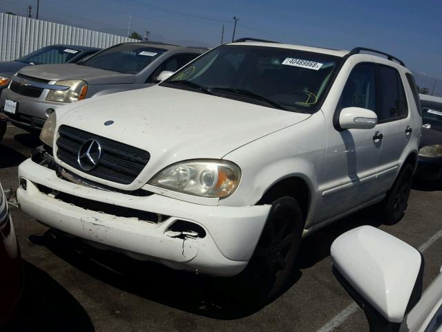 4JGAB57E04A467931 - 2004 MERCEDES-BENZ ML 350 WHITE photo 2