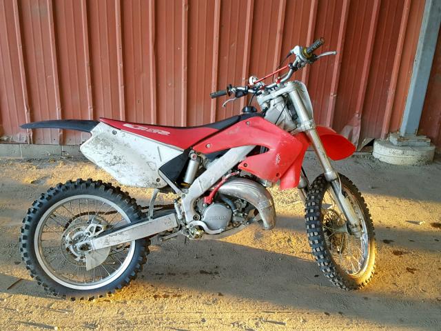 JH2JE01351M303971 - 2001 HONDA CR125 R RED photo 1