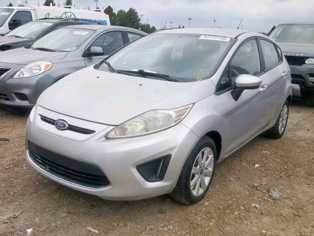 3FADP4EJ3BM160112 - 2011 FORD FIESTA SE SILVER photo 2