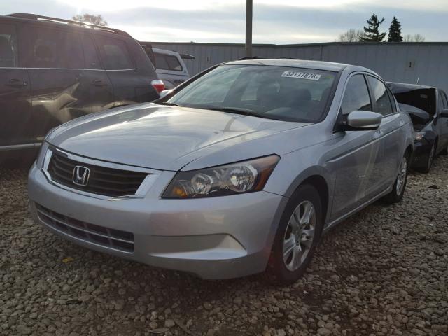 1HGCP2F41AA043063 - 2010 HONDA ACCORD LXP SILVER photo 2