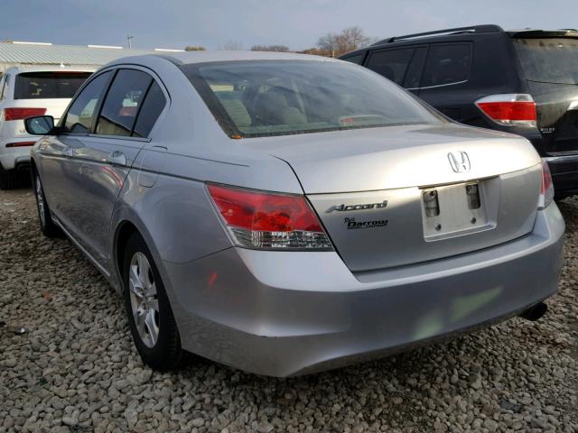 1HGCP2F41AA043063 - 2010 HONDA ACCORD LXP SILVER photo 3