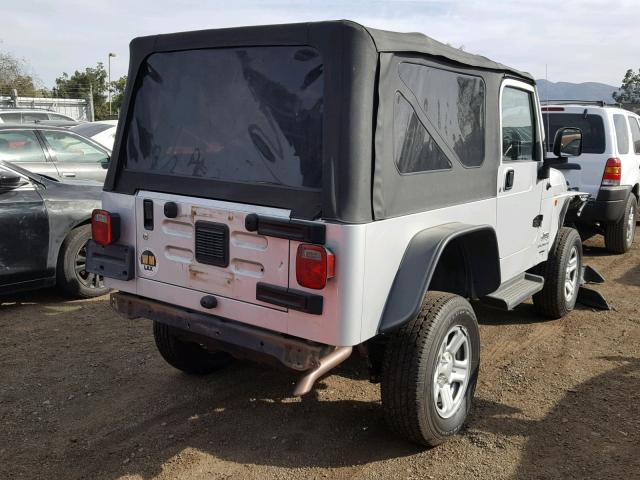 1J4FA44S05P353079 - 2005 JEEP WRANGLER / SILVER photo 4