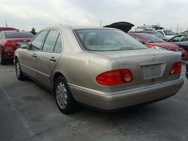 WDBJF65H6XA907696 - 1999 MERCEDES-BENZ E 320 GOLD photo 3