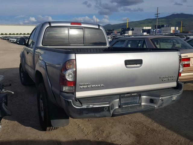 5TFTU4GN2EX052500 - 2014 TOYOTA TACOMA PRE SILVER photo 3