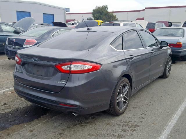 3FA6P0LU5FR151340 - 2015 FORD FUSION SE GRAY photo 4