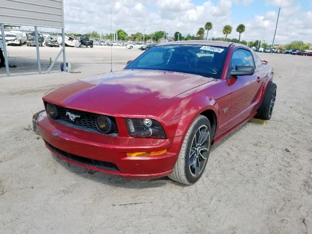 1ZVFT82H965219891 - 2006 FORD MUSTANG GT RED photo 2