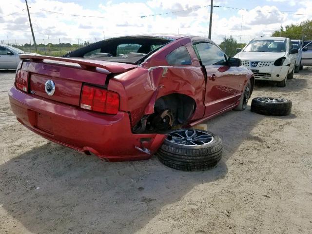 1ZVFT82H965219891 - 2006 FORD MUSTANG GT RED photo 4