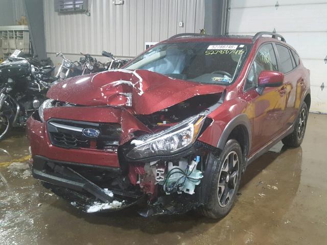 JF2GTACC5J8340881 - 2018 SUBARU CROSSTREK RED photo 2