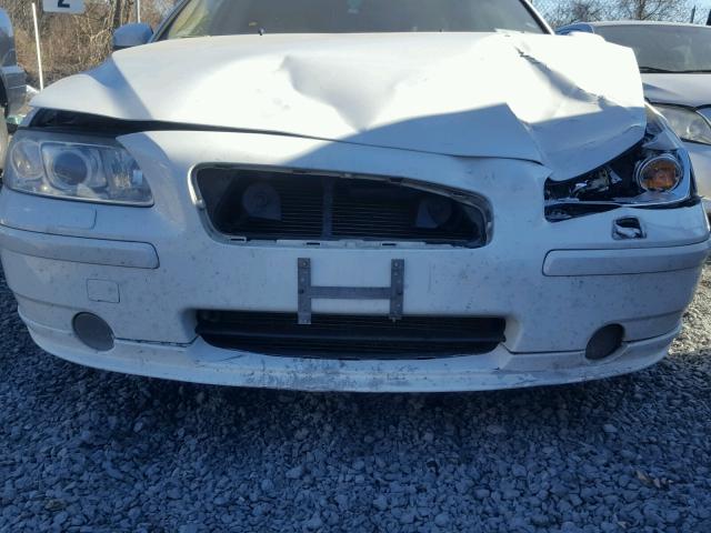 YV1RH592472601115 - 2007 VOLVO S60 2.5T WHITE photo 7